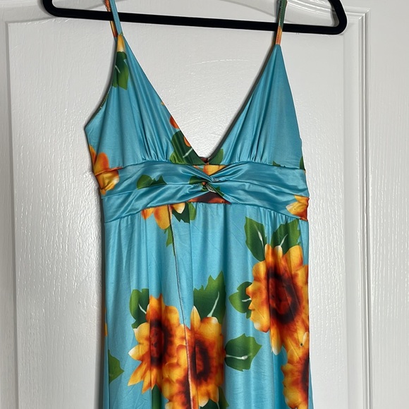 Blue sunflower Maxi Sundress - Picture 2 of 6